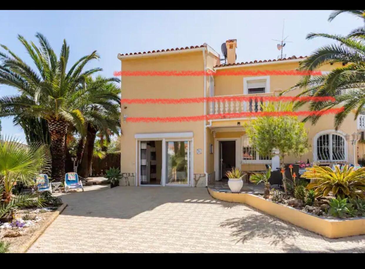 Villa Eva Asiana Guesthouse With Shared Pool Беніса Екстер'єр фото